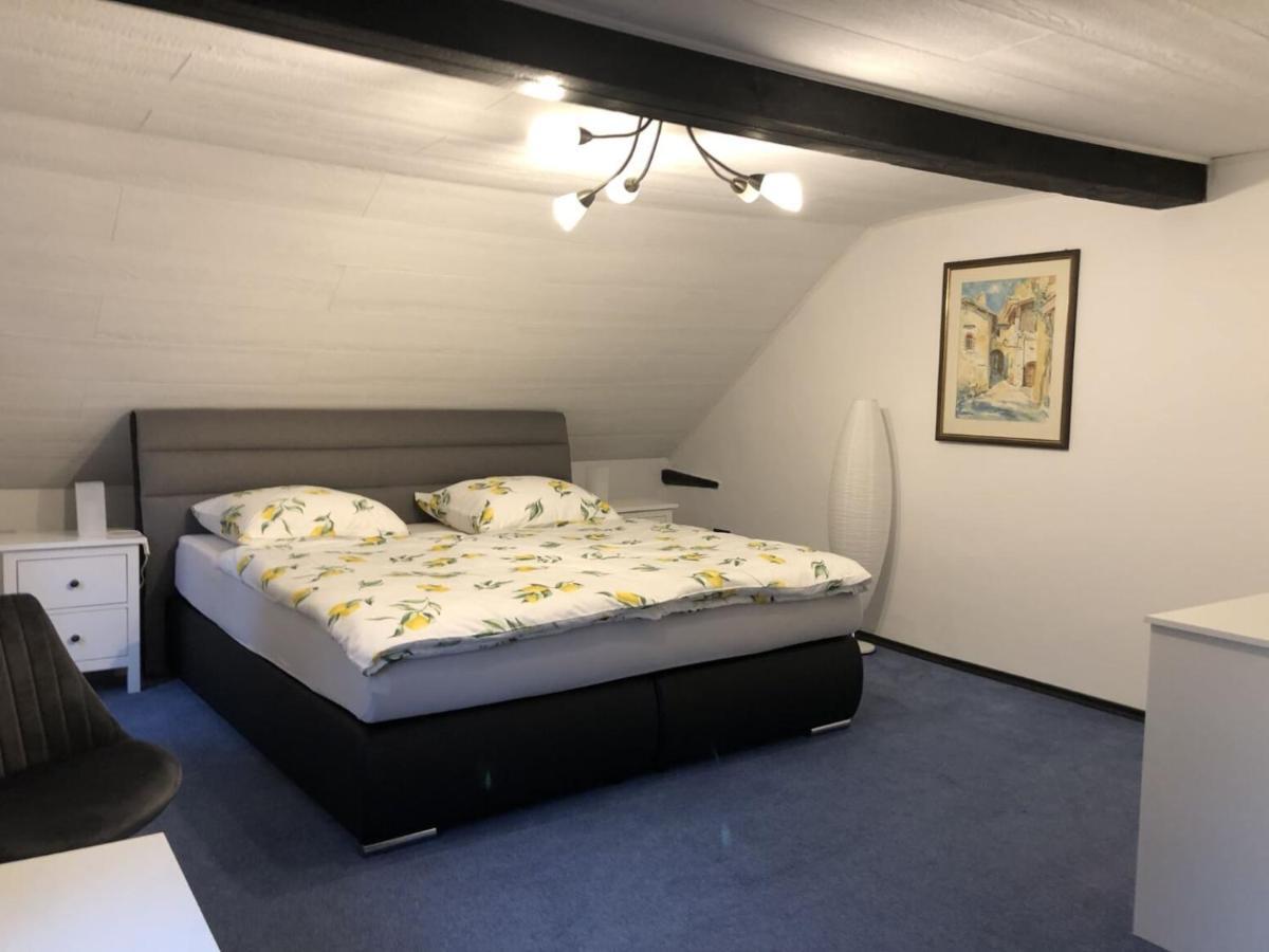 Ferienwohnung Auf Denkmalgeschuetztem Sturmhof Грефрат Экстерьер фото